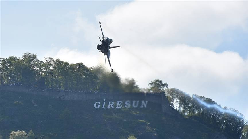 SOLOTÜRK Giresun'da nefesleri kesti - Resim: 10